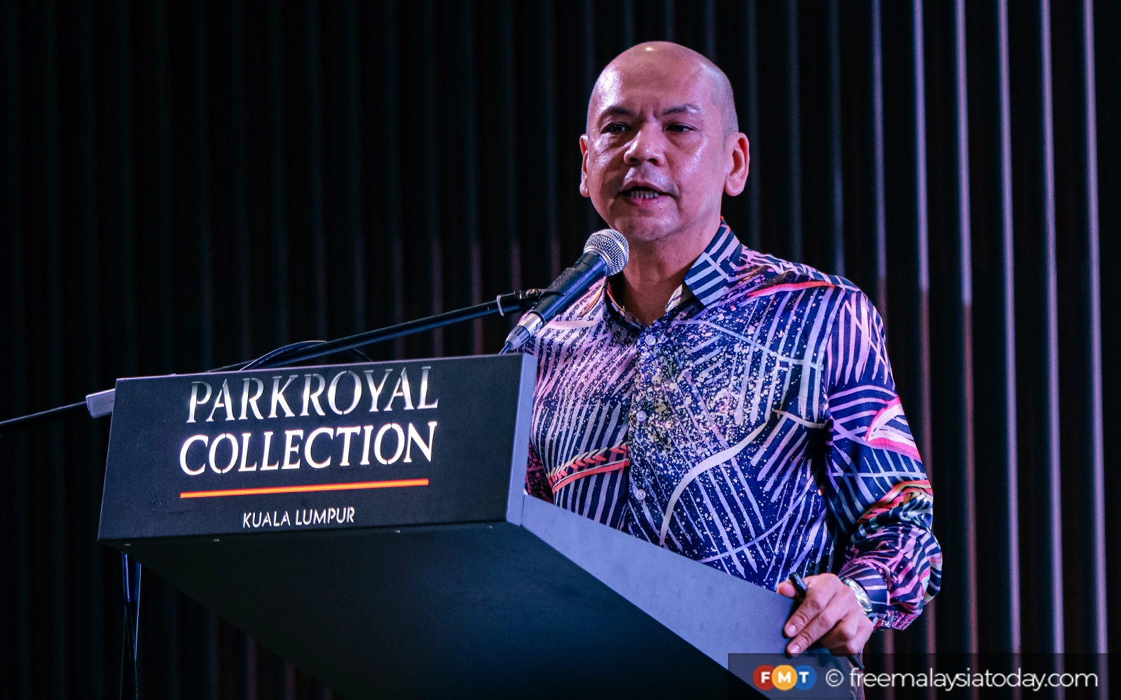 govt must ensure artistes earn income through royalties, says minister