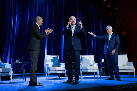 Biden, Obama, Bill Clinton met by demonstrators outside fundraiser in New York<br><br>