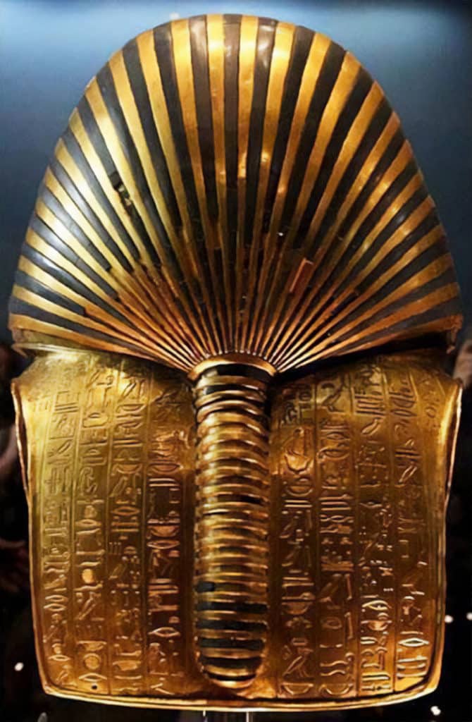 <p>In 1925, Howard Carter made history when he discovered the tomb of King Tutankhamun. The discovery was so significant because his tomb is the most complete example we have today of an ancient Egyptian royal burial. For the first time in modern civilization, we finally got a good look at the opulence and detail-rich world of the pharaohs.<br>For example, take a look at the back of King Tut’s mask. Most people are familiar with the face of his burial mask, but few have seen its back. Most people have probably never wondered what it looks like, and if they did, likely did not expect to see this! Look at the tremendous detail that went into this piece of art that was never intended to be seen by other humans.</p>