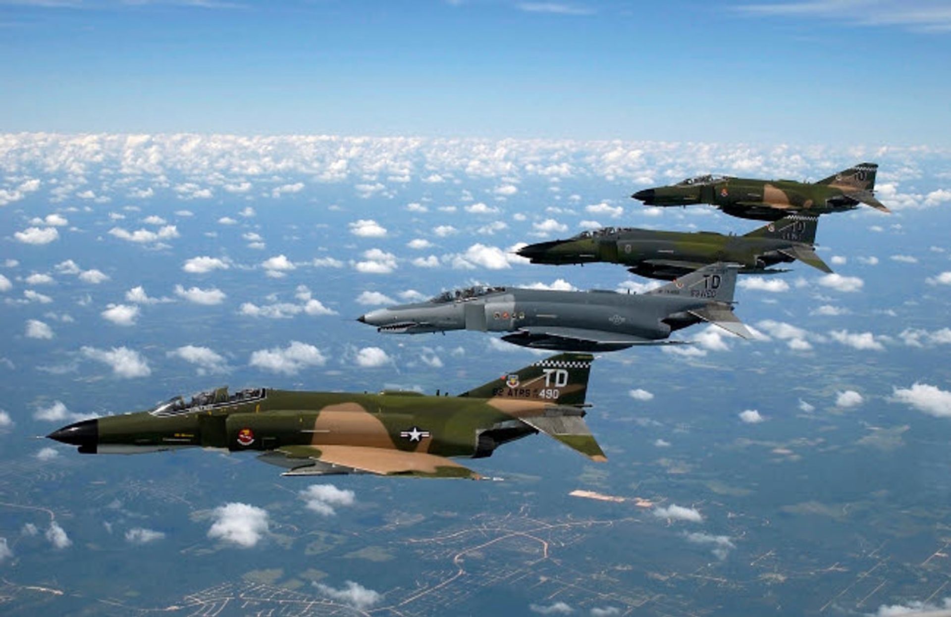 koniec ery samolotów f-4 phantom ii. grecja wycofuje ikoniczne maszyny