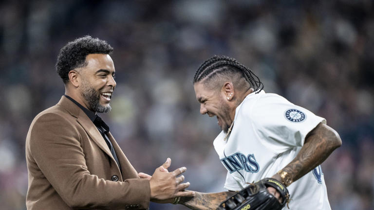 Everything that’s old is new again, Mariners lose home opener to Red Sox, 4-6
