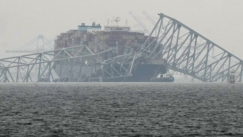 katastrofa w baltimore. podano prawdopodobną przyczynę uderzenia kontenerowca w most