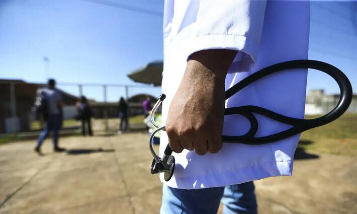 Regra federal prevê prioridade de vagas de Medicina para áreas com déficit de profissionais Foto: Marcelo Camargo/Agência Brasil