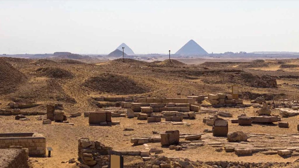 <p>Rich in archaeological discoveries, the Dahshur area has produced a number of important finds that have contributed greatly to the overall understanding of the culture of ancient Egypt.</p><p>For example, the archaeological work done at Dahshur has been key in our understanding of the funerary practices and religious rituals of the ancient Egyptians.</p>