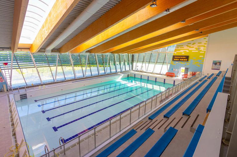 Stirling Council administration defend P5 swimming cut as reassurances ...