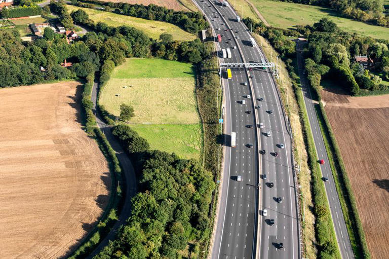 A3, M3 and M25 night closures this week in Surrey including near ...