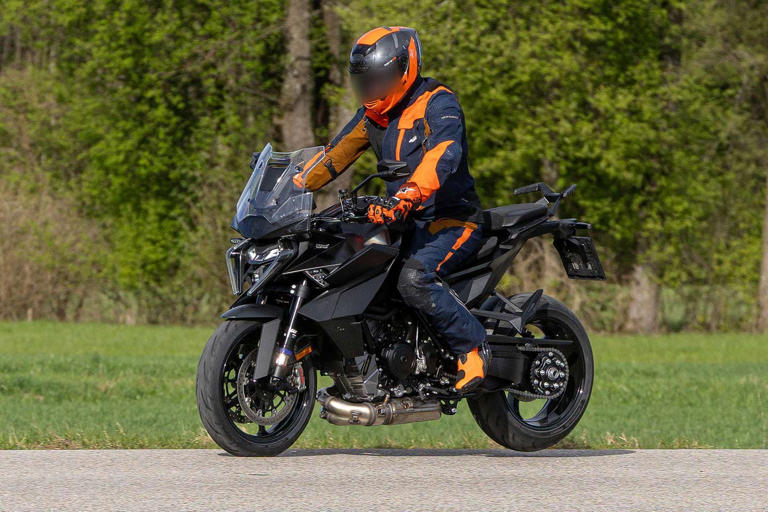 2025 KTM 1390 Super Duke GT Spied