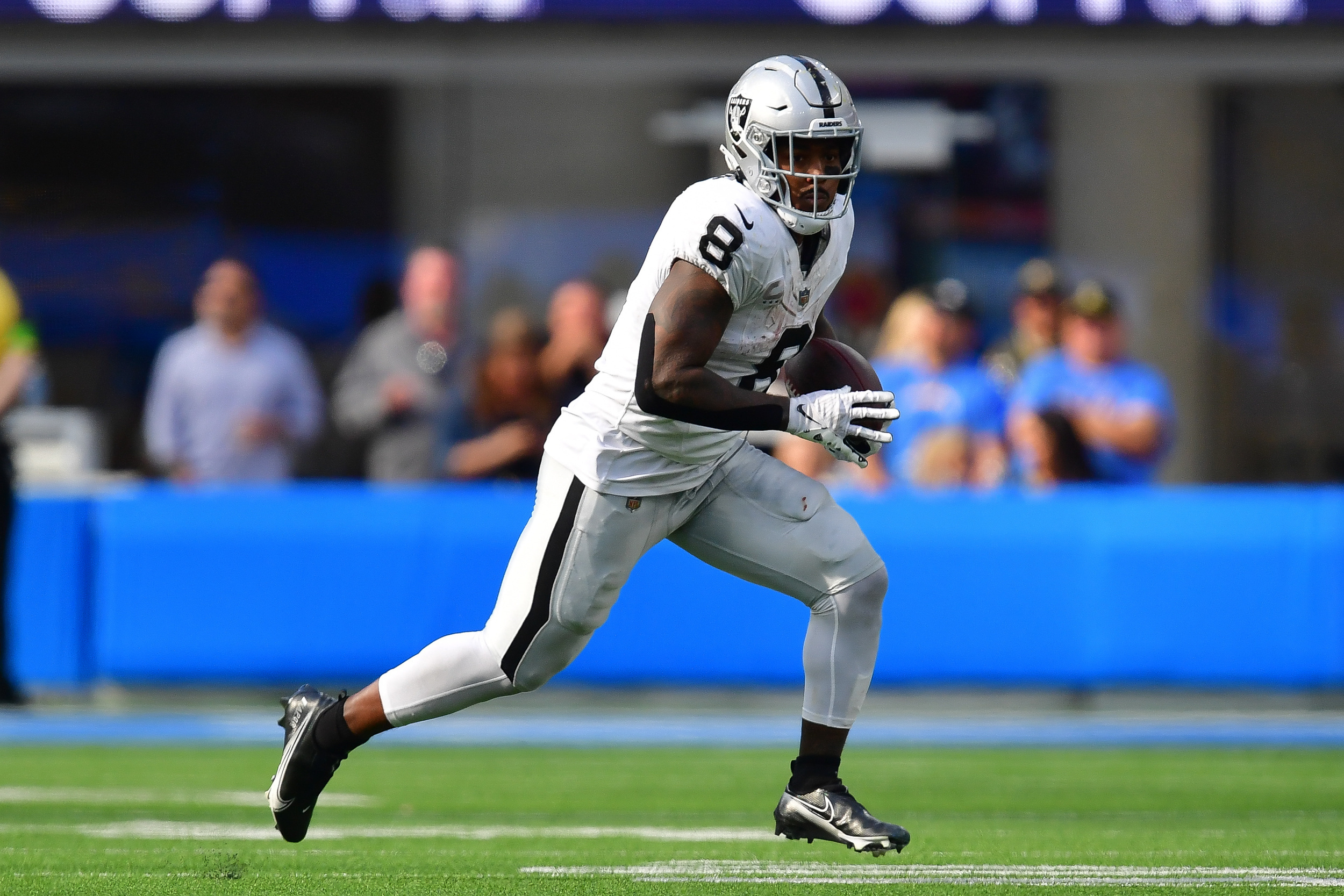 raiders did not come close to packers offer for rb josh jacobs