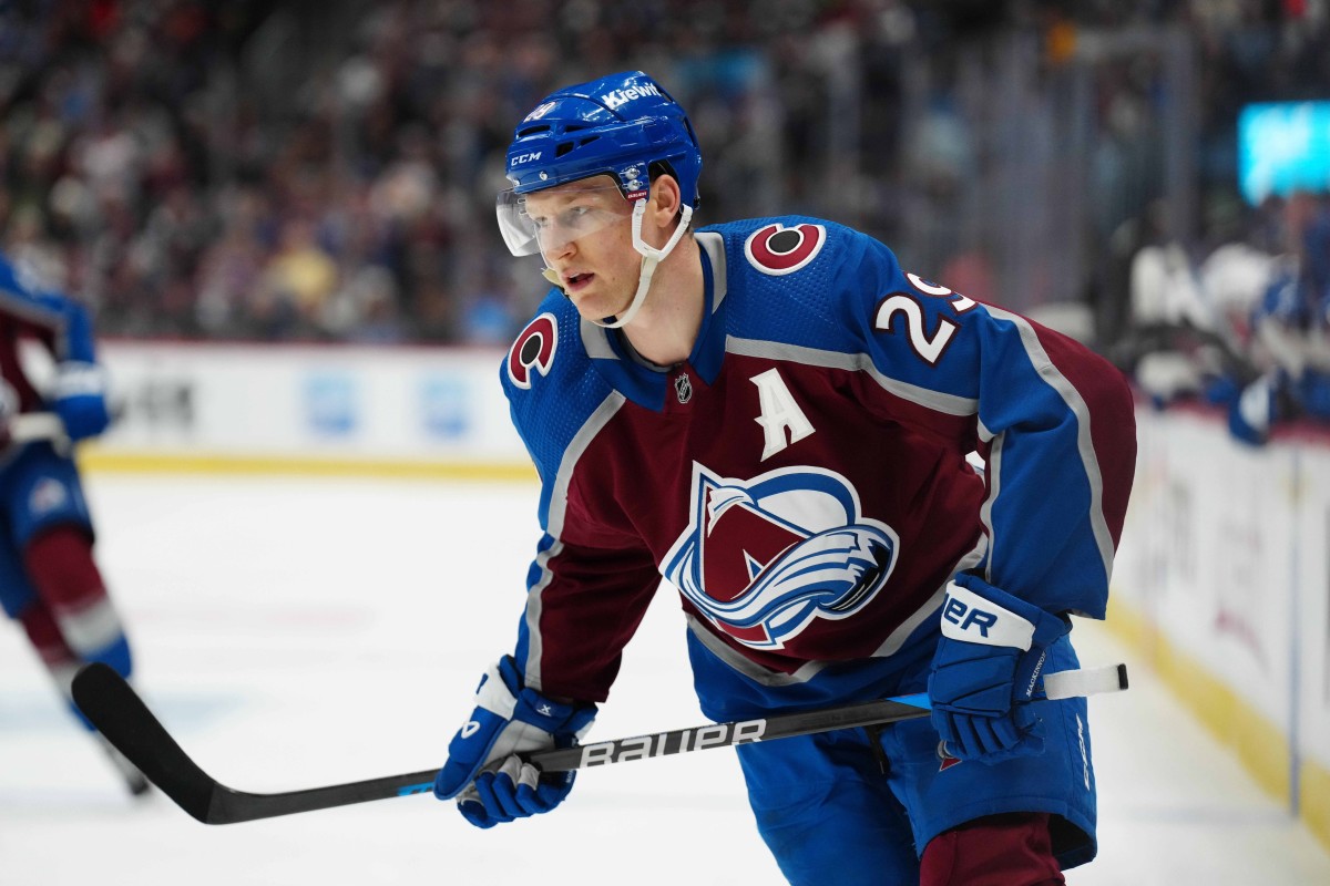 paul bissonnette gives nathan mackinnon the ultimate compliment