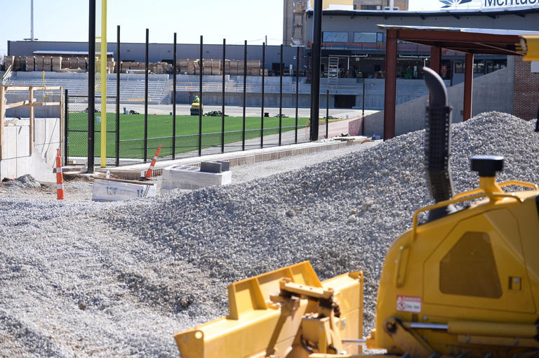 Maryland minor league baseball stadium under construction as season looms