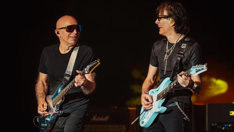 Steve Vai and Joe Satriani cover Metallica's 'Enter Sandman' during opening Satch/Vai Tour