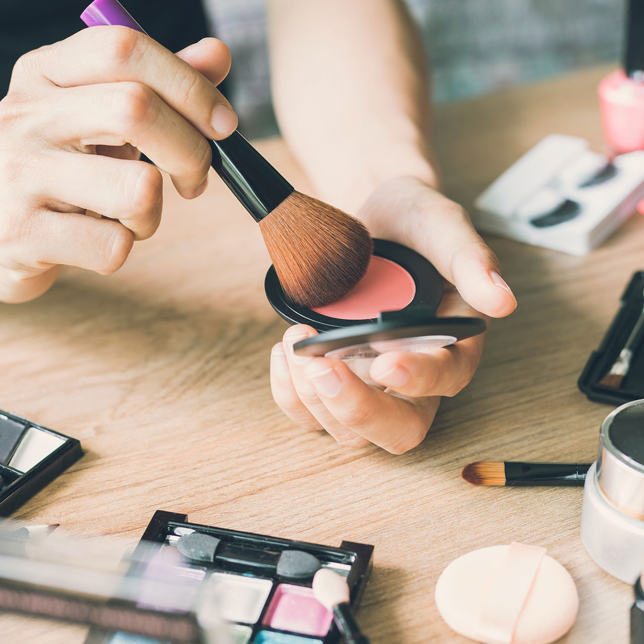 6 Common Makeup Blunders That Make You Look So Much Older, According To ...