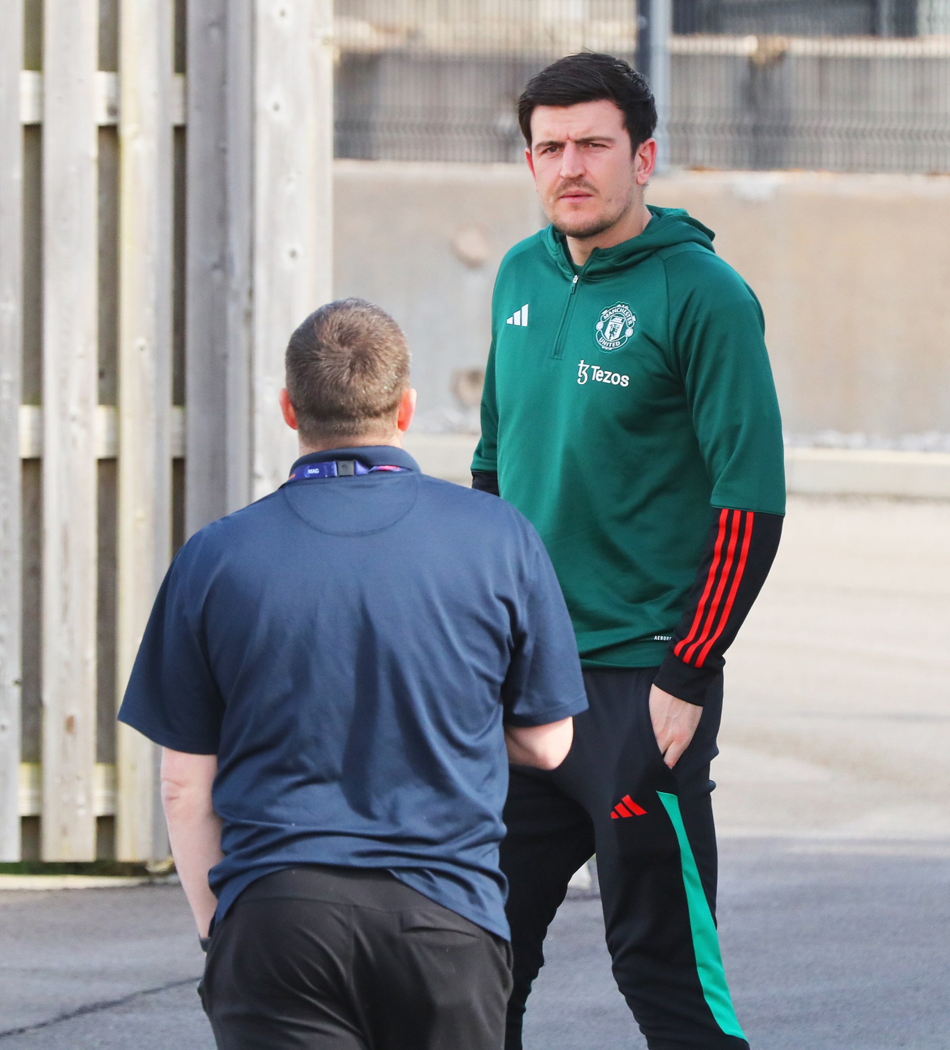 two man utd injury doubts pictured with squad traveling to brentford match