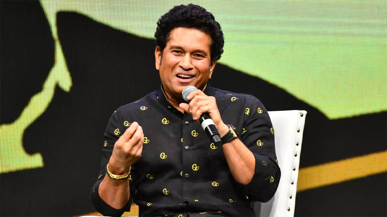 Sachin Tendulkar Shares A Video Of A Young Girl Playing Cricket, Says ...