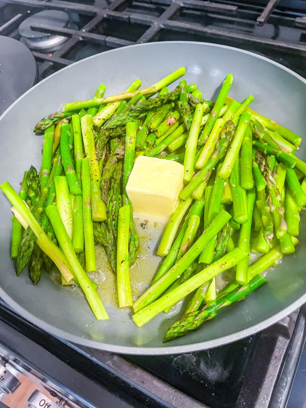 This 5-Minute Jacques Pépin Recipe is My New Favorite Way to Eat Asparagus