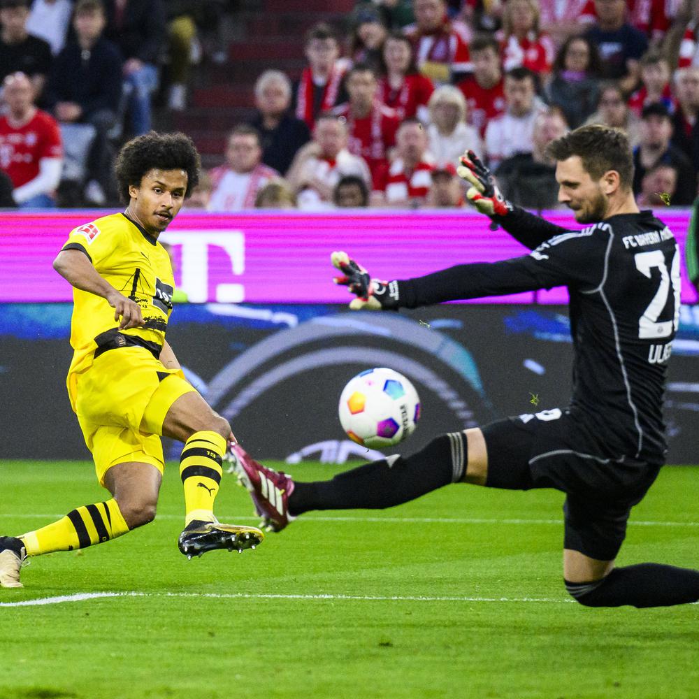 Auch Leverkusen Feiert: Borussia Dortmund Gewinnt Zum Ersten Mal Seit ...