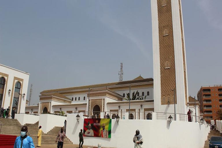 L’inauguration de la mosquée Mohammed VI à Conakry renforce les liens ...