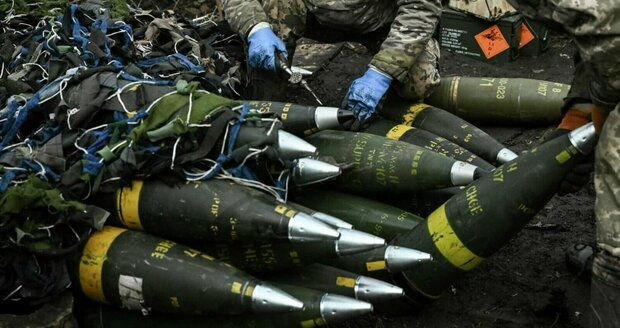 babiš odpověděl na dopis černochové: žádá detaily k munici pro ukrajinu a zmínil „obří pr akci“