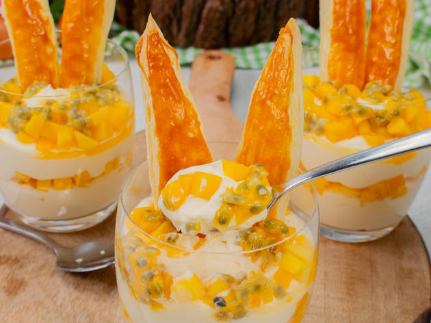 Beim fruchtigen Eierlikör-Mango-Schichtdessert ist jeder Nachtisch-Fan ...