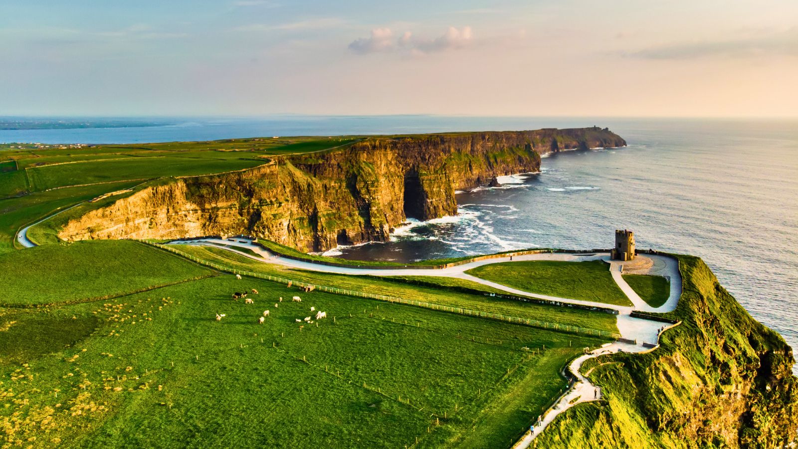 <p>When is the best time to visit Ireland? It’s hard to say, but here’s all the information you need about Ireland’s four seasons to decide.</p><p><a href="https://www.whatsdannydoing.com/best-time-to-visit-ireland" rel="noopener"><strong>THE BEST TIME TO VISIT IRELAND FOR YOU</strong></a></p>