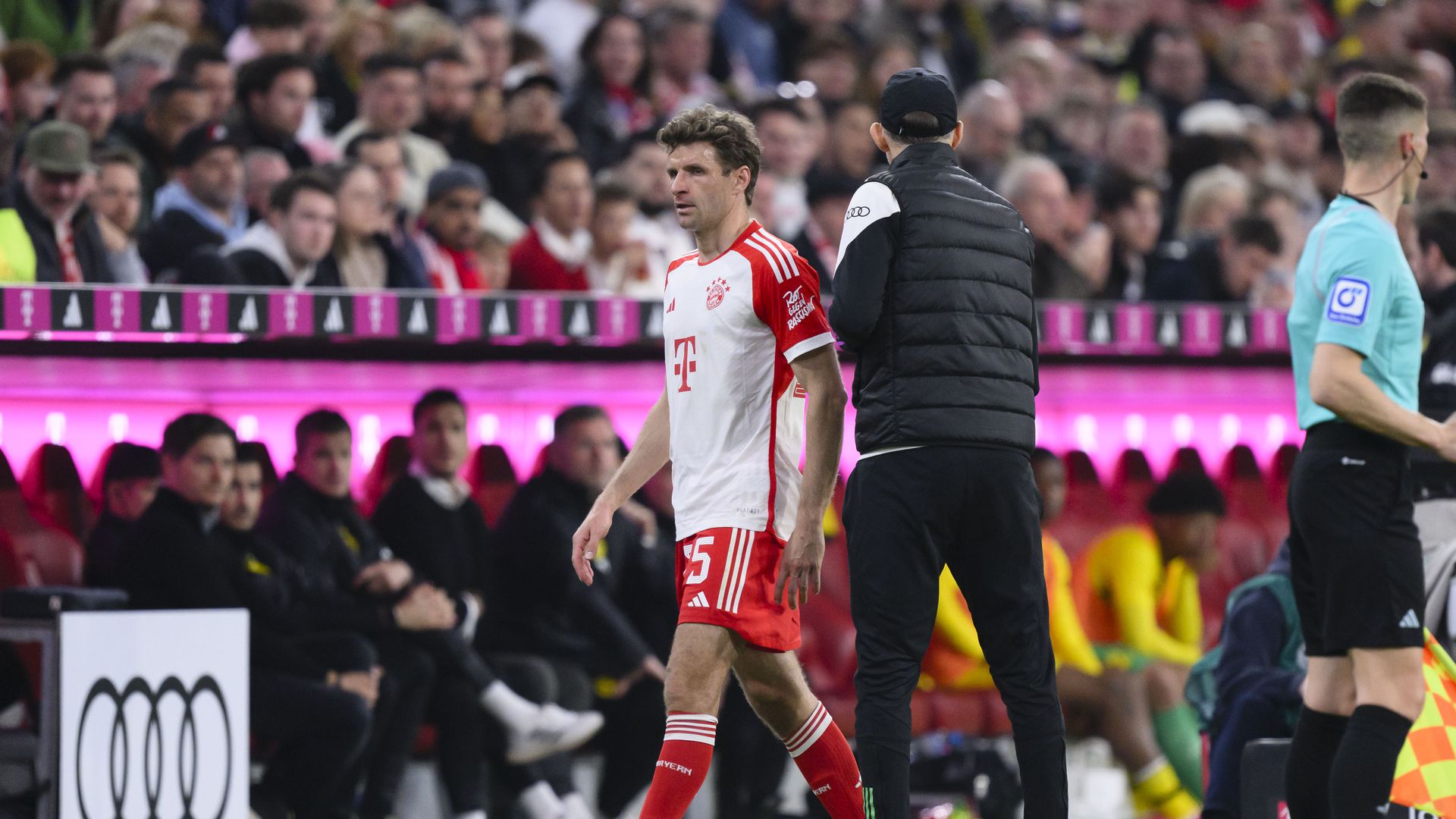 Bayern Munich’s Thomas Müller Concedes In The Disappointment Of Defeat ...