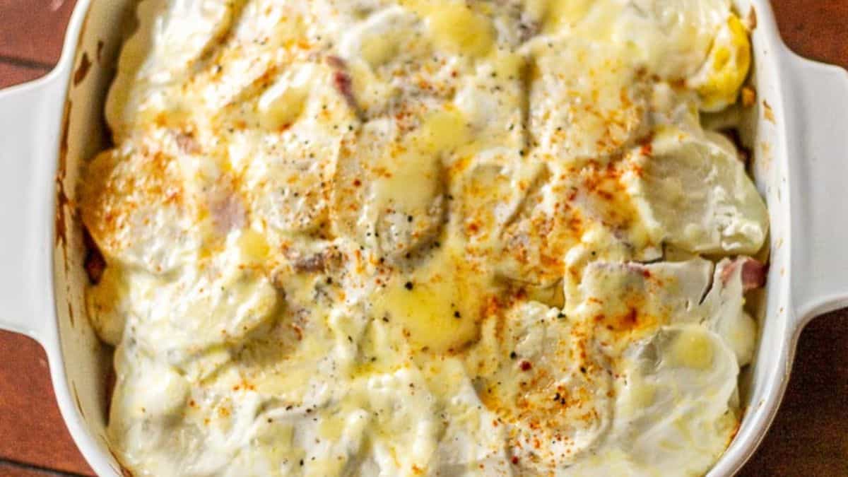<p>Learn how to make this simple leftover egg, ham and potato casserole. The perfect comfort food and a traditional dish from Hungary called Rakott Krumpli.</p> <p><strong>Get the recipe: <a href="https://hearthandvine.com/comfort-food-potato-egg-ham-casserole/">Leftover Egg, Ham and Potato Casserole</a></strong></p>
