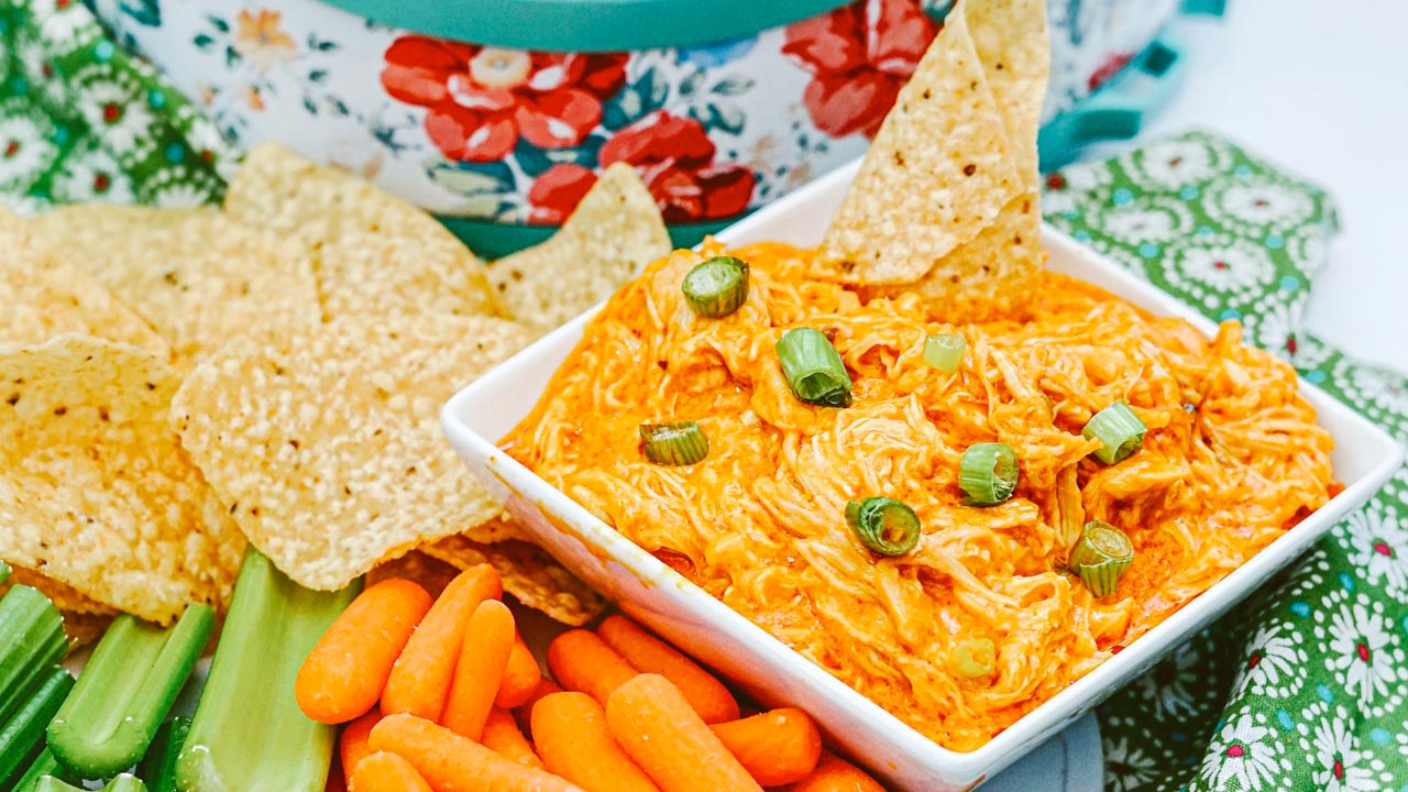 15 Tried And True Potluck Recipes Everyone Will Love