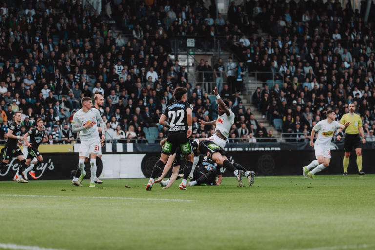 Mads machts! Bidstrup mit Goldtor für Red Bull Salzburg beim SK Sturm Graz