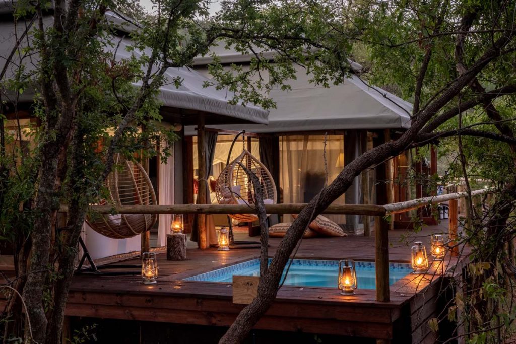 <p>The 13 Most Sustainable <a href="https://ecolodgesanywhere.com/safari-eco-lodges-south-africa/">Safari Eco-Lodges in South Africa</a> that are located in a game reserve. </p>
