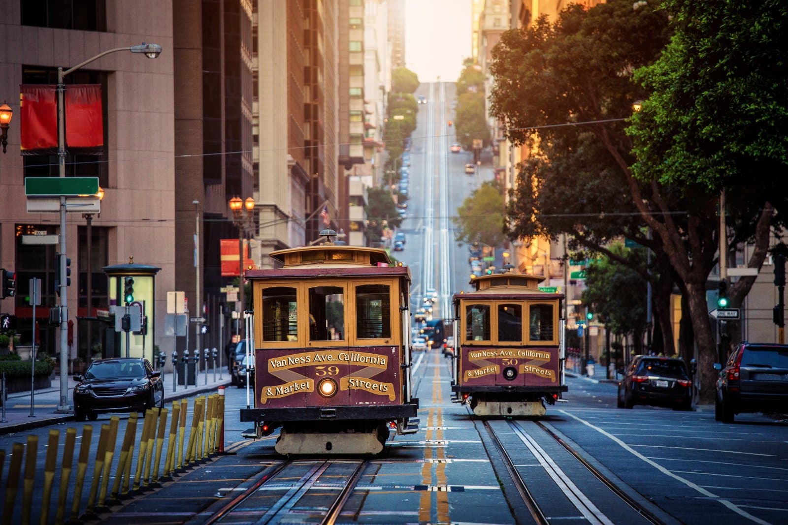 <p class="wp-caption-text">Image Credit: Shutterstock / canadastock</p>  <p><span>Cling to the side of a historic San Francisco cable car, taking in the steep hills and stunning views of the Bay Area.</span></p>