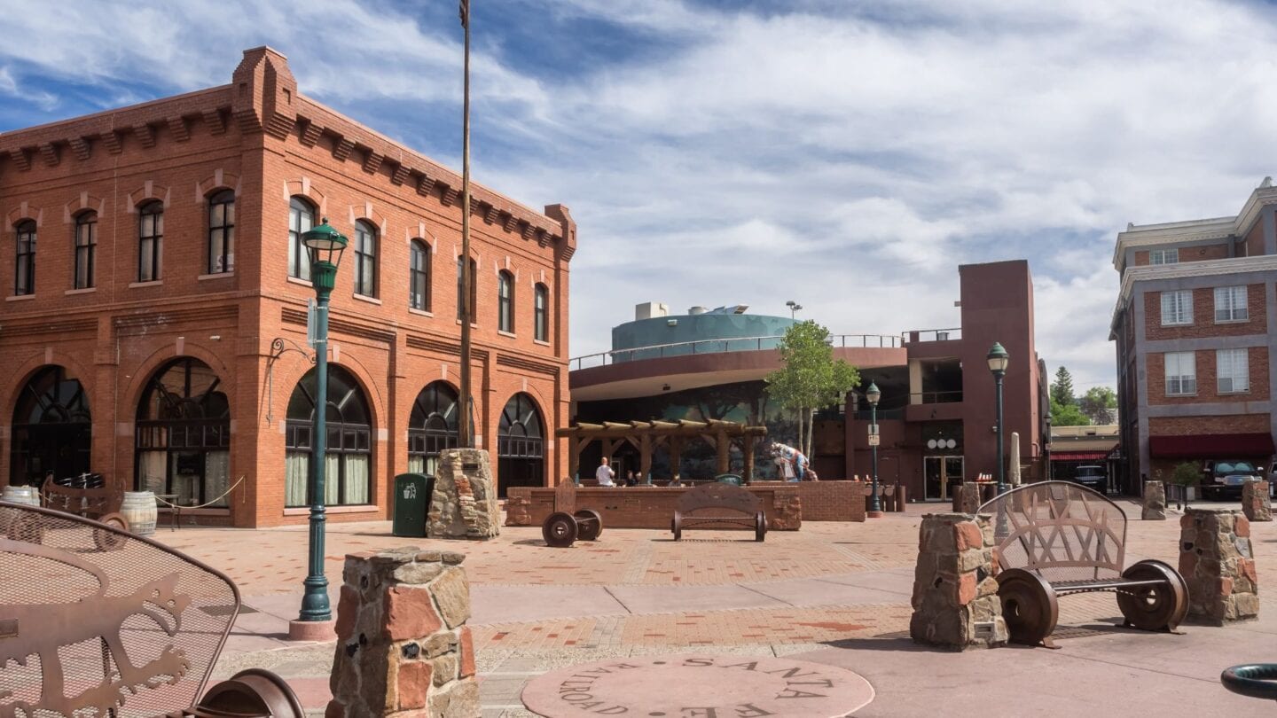 <p>Nestled close to the Grand Canyon, Flagstaff offers stunning natural beauty and outdoor activities for people of all ages. With careful planning, families can enjoy a cost-effective stay while exploring the trails and scenic landscapes.</p>