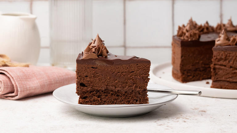 Dreamy Decadent Chocolate Mousse Cake Recipe