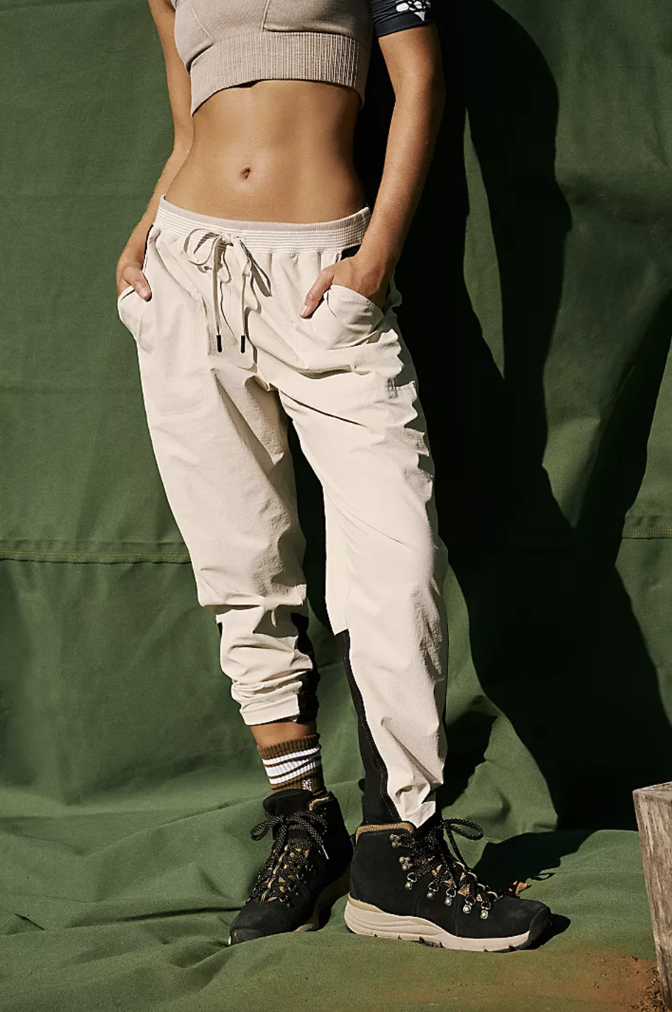 8 Best Joggers For Women Of 2024, Tested By Style Editors