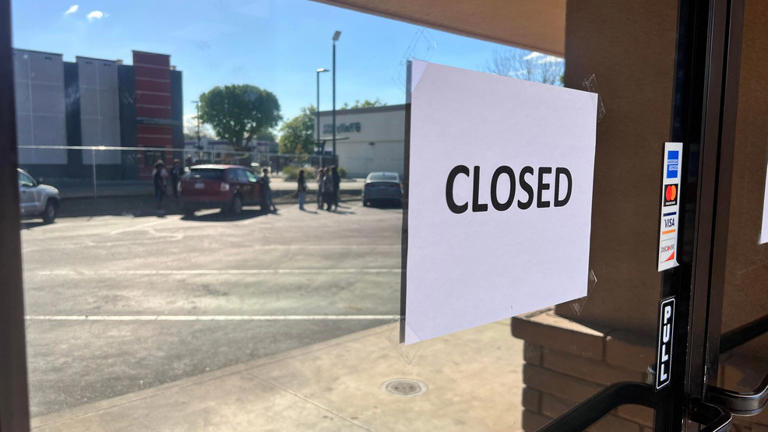 Fast food workers blindsided by sudden closure of Fosters Freeze in Lemoore