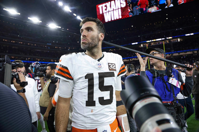Cleveland Browns quarterback Joe Flacco (15) on the field after a 2024 AFC wild card game against the Houston Texans at NRG Stadium Jan. 13, 2024.