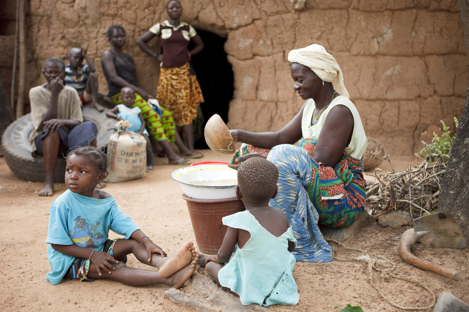 <p>Taux de fécondité moyen par femme : 4,14<br><br>Le Burkina Faso est un autre pays où il faut faire davantage pour réduire le taux de fécondité.</p><p>Tu pourrais aussi aimer:<a href="https://www.starsinsider.com/n/279808?utm_source=msn.com&utm_medium=display&utm_campaign=referral_description&utm_content=694226"> Voici ce que la famille royale regarde à la télé </a></p>