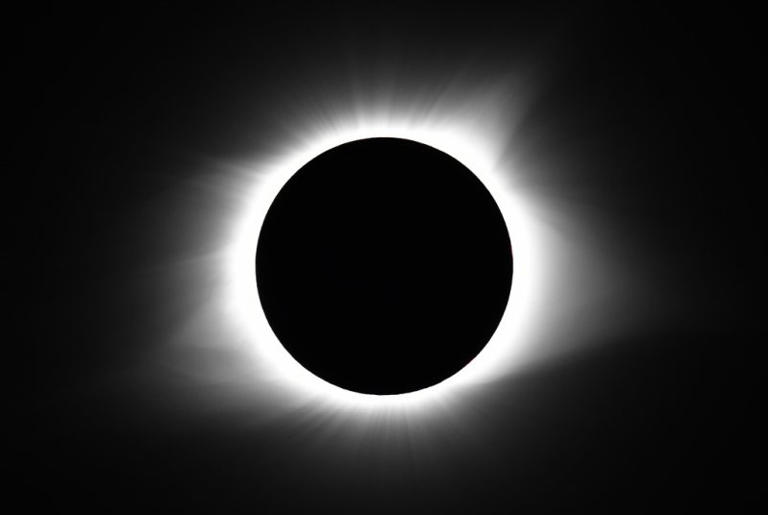 What to remember if you’re driving during the eclipse
