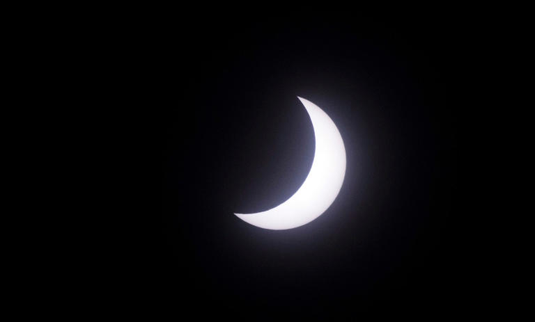 The procrastinator's guide to viewing the April 8 solar eclipse in Florida