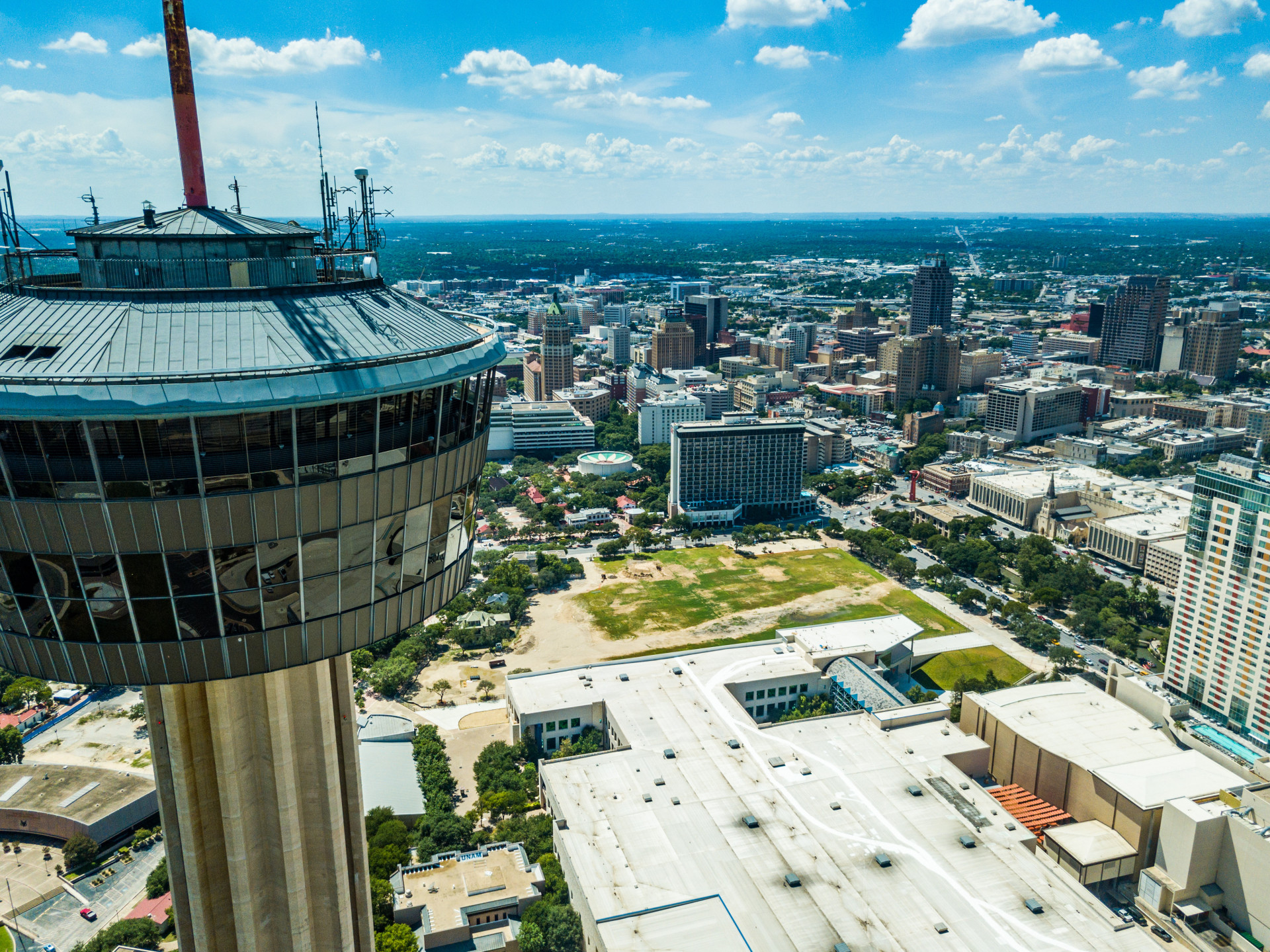Want the birds-eye view? The Tower of Americas will give you the best panoramic view from 750 ft above.