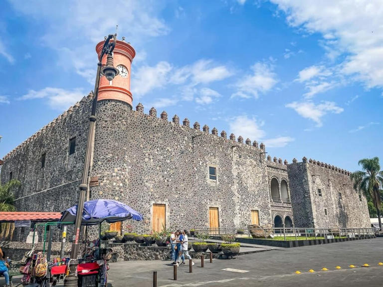 Mexico City is one of the most historic cities in the world and full of exciting things to do. While many people just explore the important landmarks of the historic center, there are many fantastic day trips from Mexico City that most miss out on.  From ancient Mexican pyramids and Monarch butterflies to beautiful colonial...
