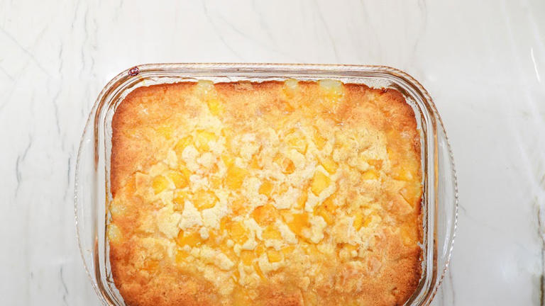 A Buttery And Flaky Crust Provides A Satisfying Contrast To The Peaches ...