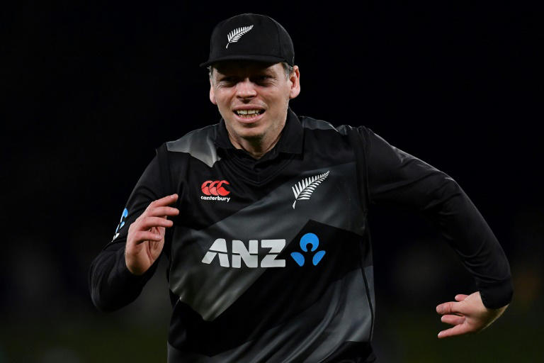Allrounder Michael Bracewell will captain New Zealand on their five-match Twenty20 tour of Pakistan later this month