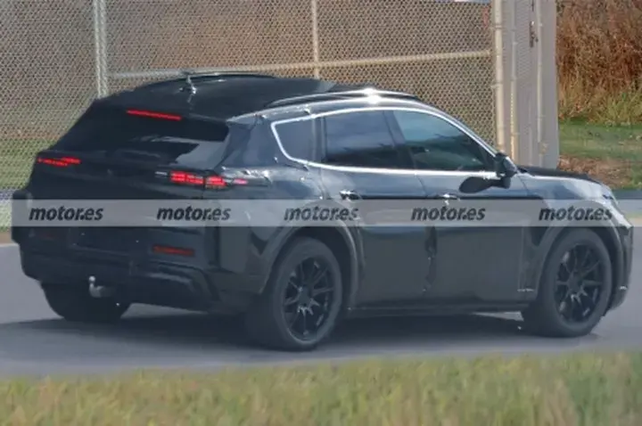 El futuro Porsche K1 se hace realidad, el nuevo crossover eléctrico de lujo y con 700 km de autonomía es cazado en sus primeras pruebas