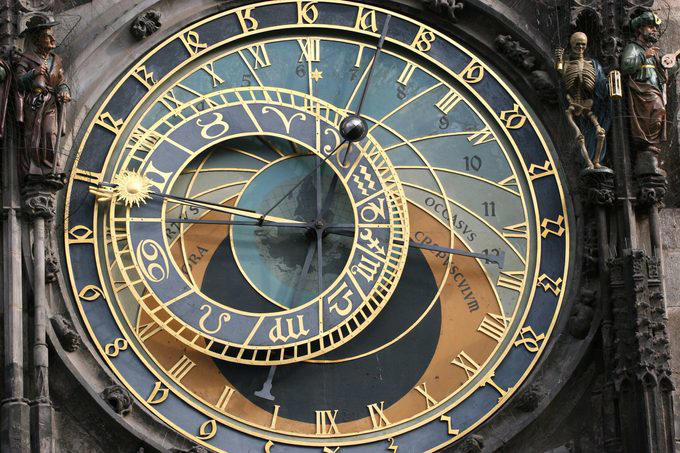 15 fun facts about the moon you might find spooky