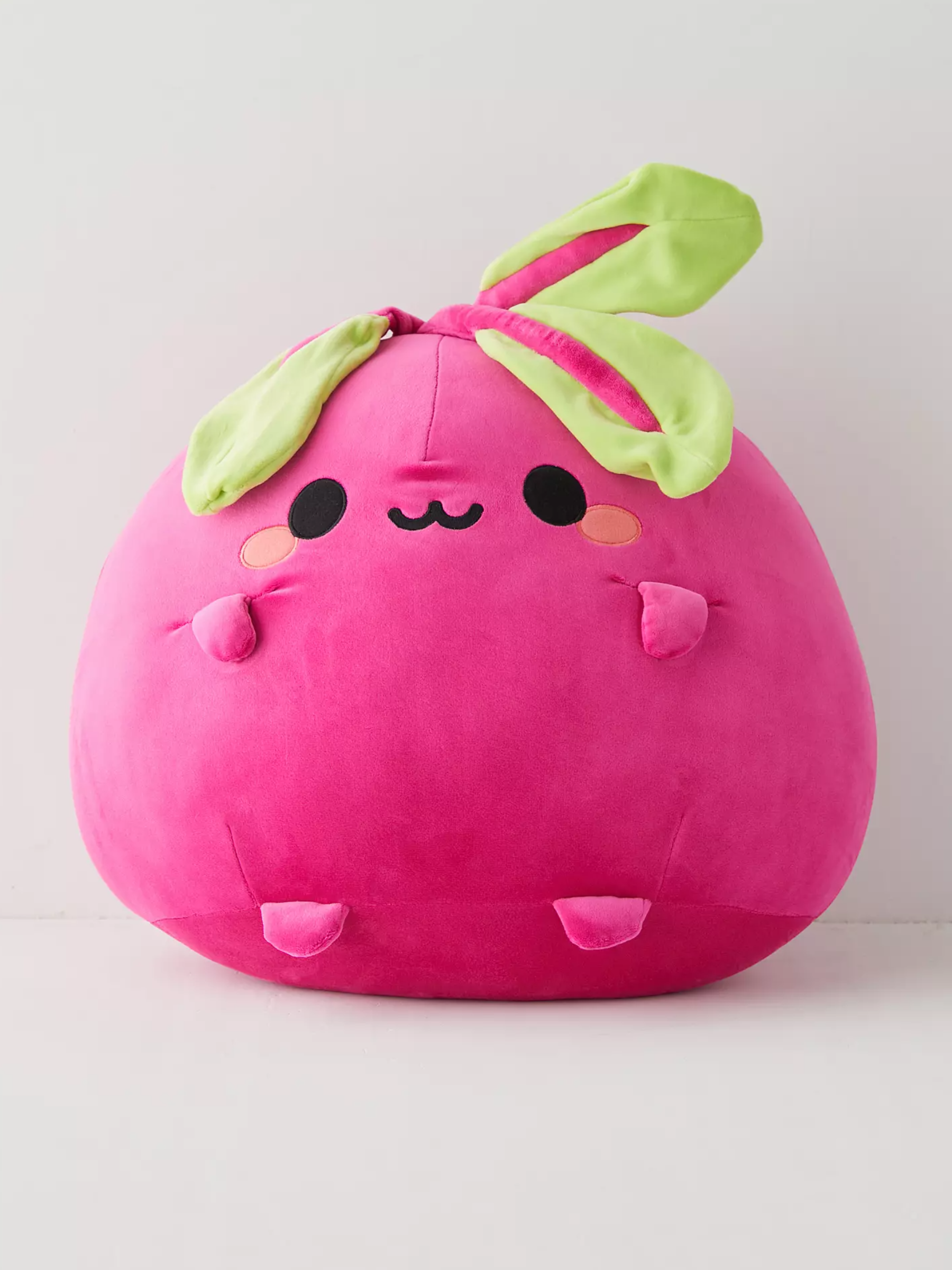 Cuddly, cute, and a perfect addition to any teen's dorm or room decor. $45, Urban Outfitters. <a href="https://www.urbanoutfitters.com/shop/smoko-beet-mochi-plushie?">Get it now!</a><p>Sign up for today’s biggest stories, from pop culture to politics.</p><a href="https://www.glamour.com/newsletter/news?sourceCode=msnsend">Sign Up</a>
