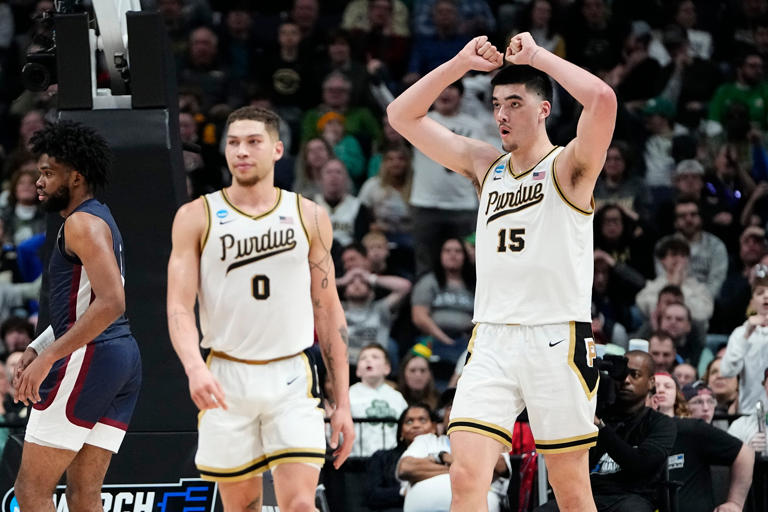 Purdue center Zach Edey (15) reacts to a foul call during the first round of the NCAA men's basketball tournament against the Fairleigh Dickinson Knights at Nationwide Arena.