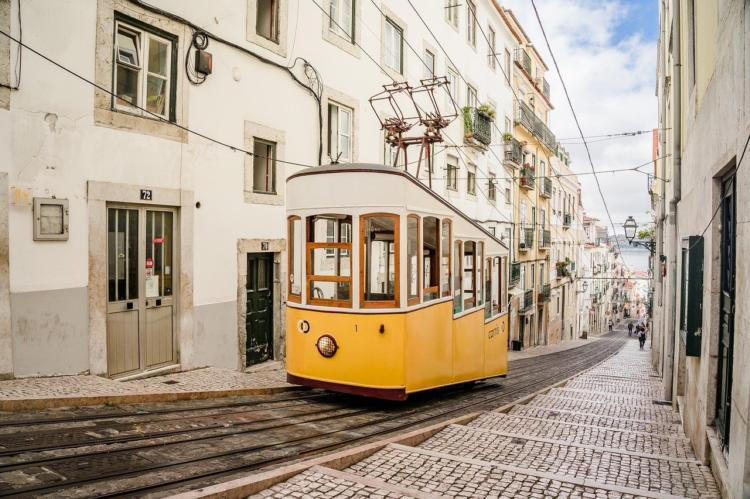 Avec les températures printanières, Lisbonne (Portugal) est une ville idéale pour un séjour en famille durant les vacances de Pâques.