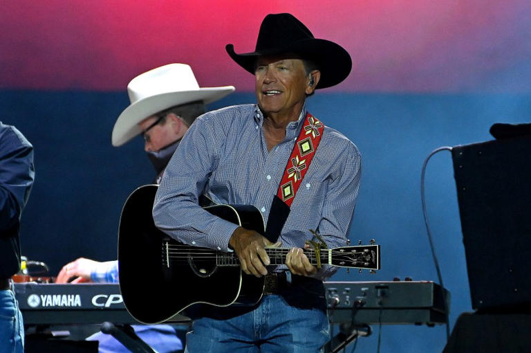 George Strait to Play Concert at Texas A&M