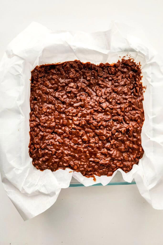 No-Bake Chocolate Peanut Butter Crunch Bars