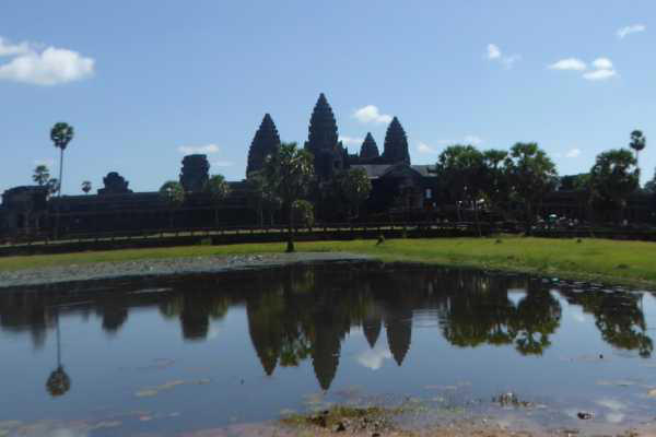 Angkor Wat Guide [Visit Independently + on a Tour]